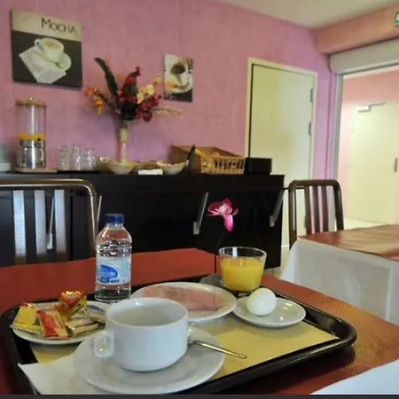 Contact - Prim - Reims Nord Hotel 3*