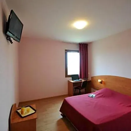 Hotel Contact - Prim - Reims Nord 3*