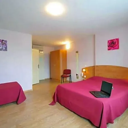 Hotel Contact - Prim - Reims Nord 3*