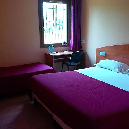 Hotel Contact - Prim - Reims Nord 3*